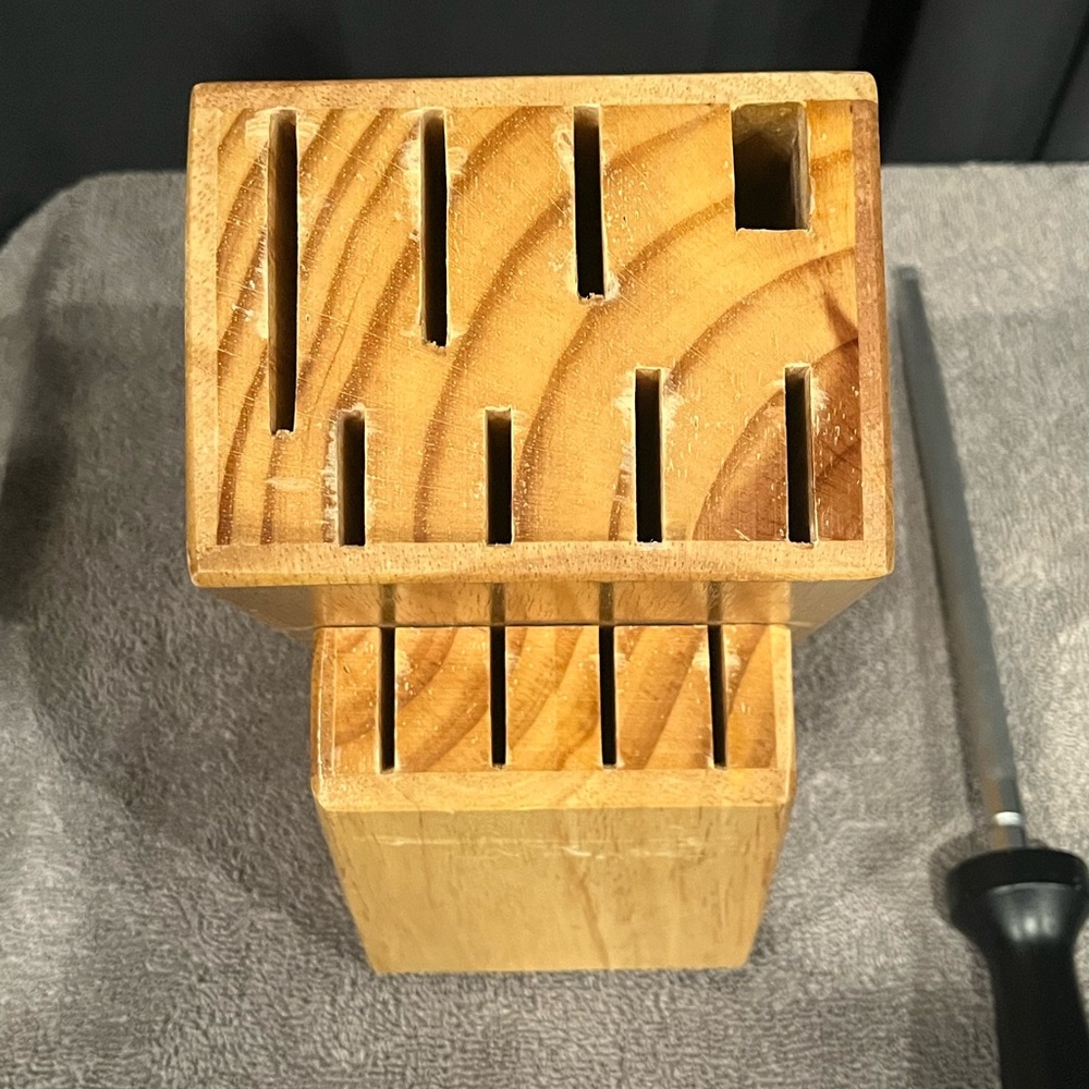 Incomplete Chefmate Kitchen Knife Set /w Honing & Block. - Picture 4 of 16